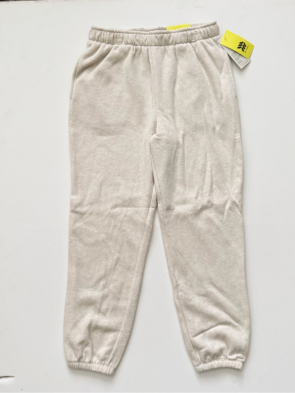 all in motion Cream Kids Joggers Size XL (14)